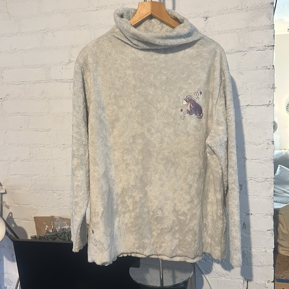 Disney Eeyore Ivory Fleece Pullover Embroidered Turtleneck Size XL - Picture 2 of 12